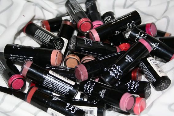 Batom Lip Smacking Fun Colors Nyx